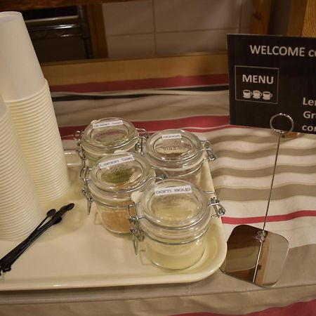 Hotel Crown Hills Toyokawa Buitenkant foto