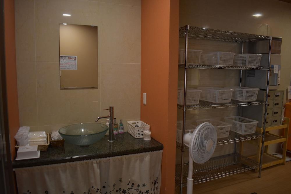 Hotel Crown Hills Toyokawa Buitenkant foto