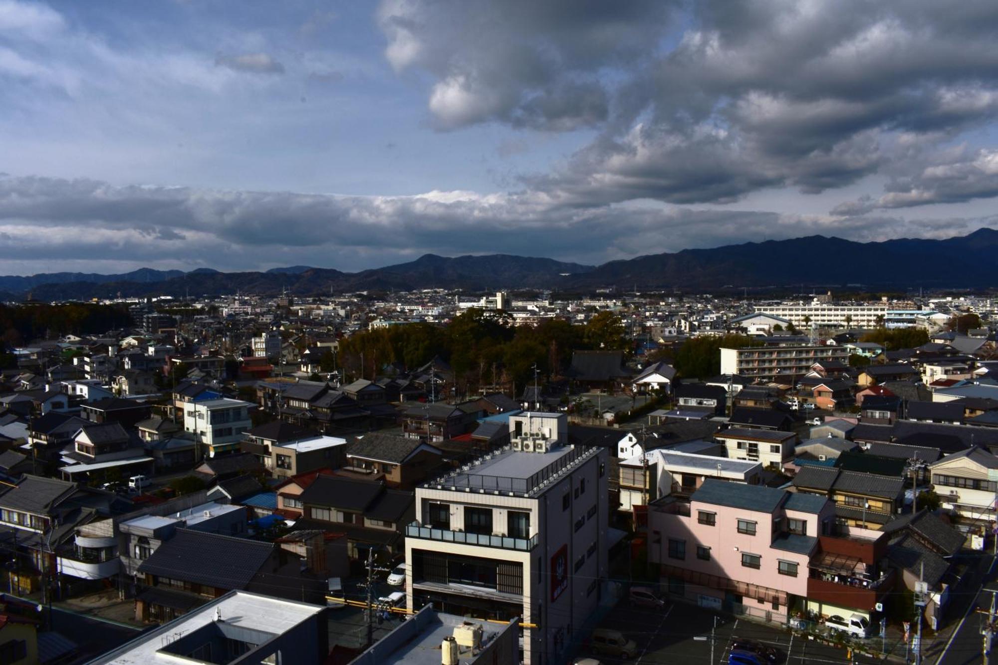 Hotel Crown Hills Toyokawa Buitenkant foto
