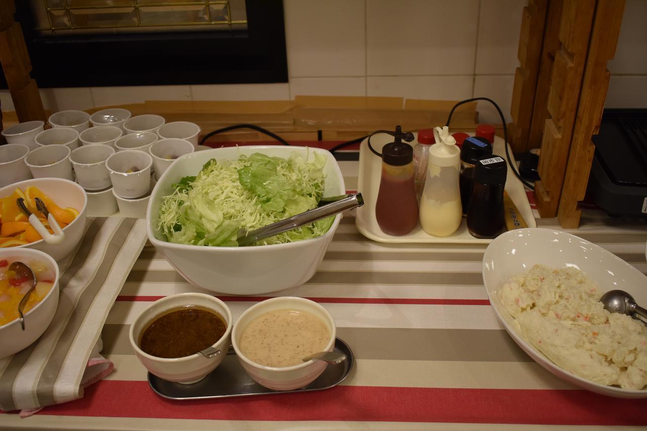 Hotel Crown Hills Toyokawa Buitenkant foto