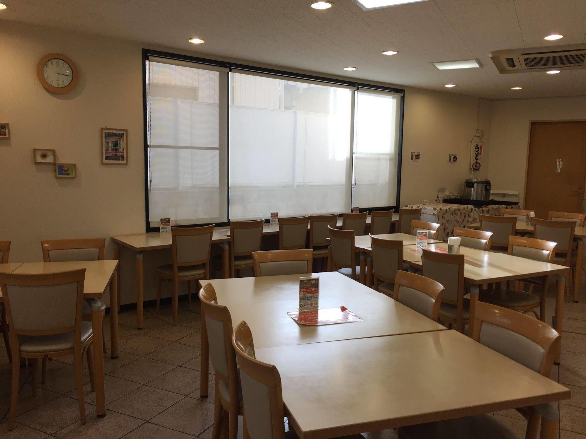 Hotel Crown Hills Toyokawa Buitenkant foto