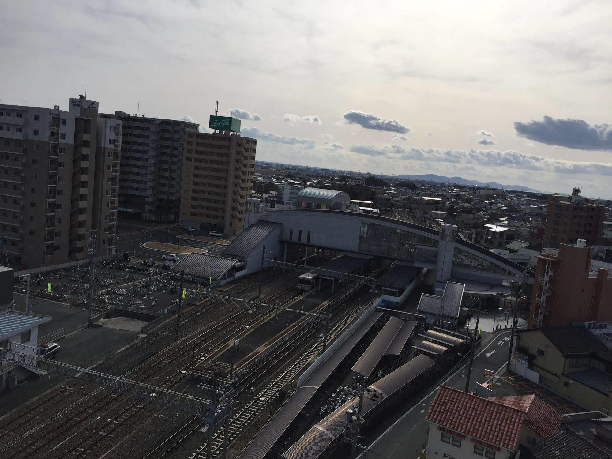 Hotel Crown Hills Toyokawa Buitenkant foto